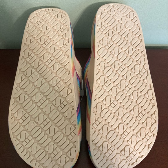 🍀NWT MOSES SANDLES SALT x FREEDOM Love Slides - Picture 4 of 4